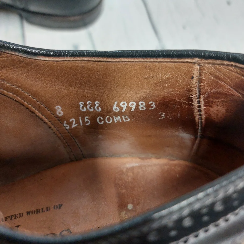 Allen Edmonds wingtip Oxford shoes - Picture 8 of 8